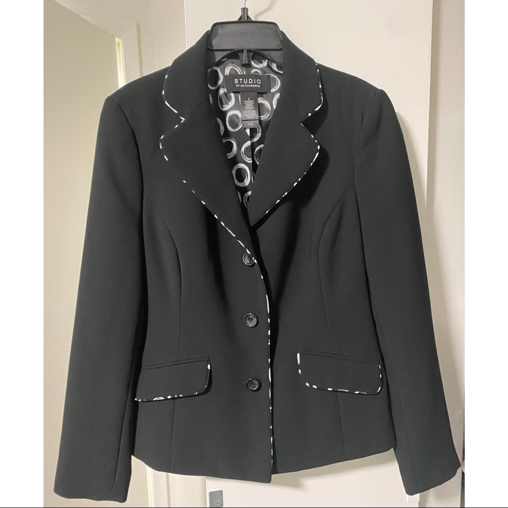 Studio by Liz Colborne Black 3-Button Blazer with White Trim Size 4